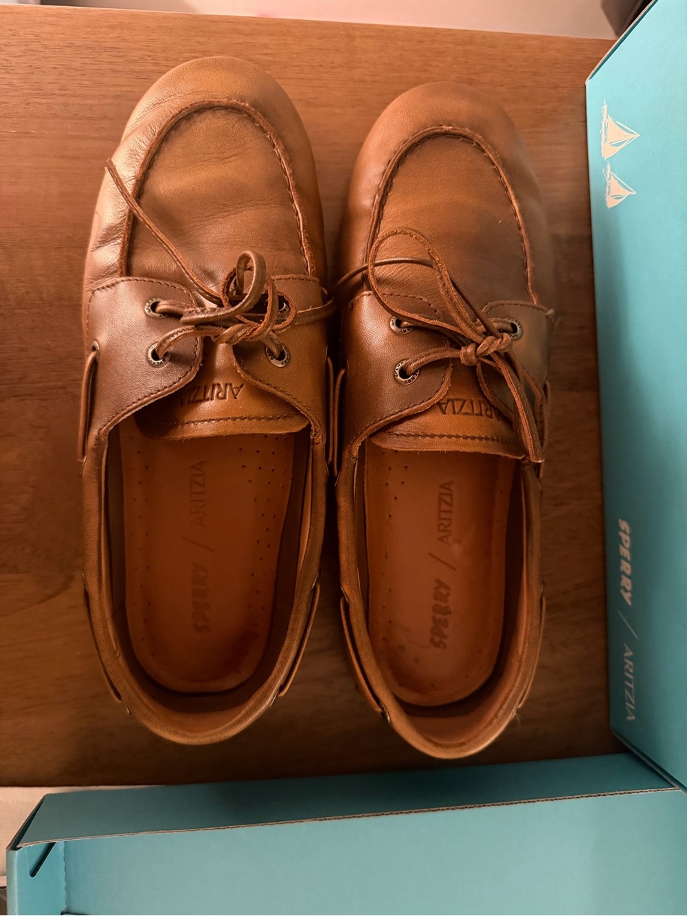 Sperry Aritzia Tan Leather Boat Shoes